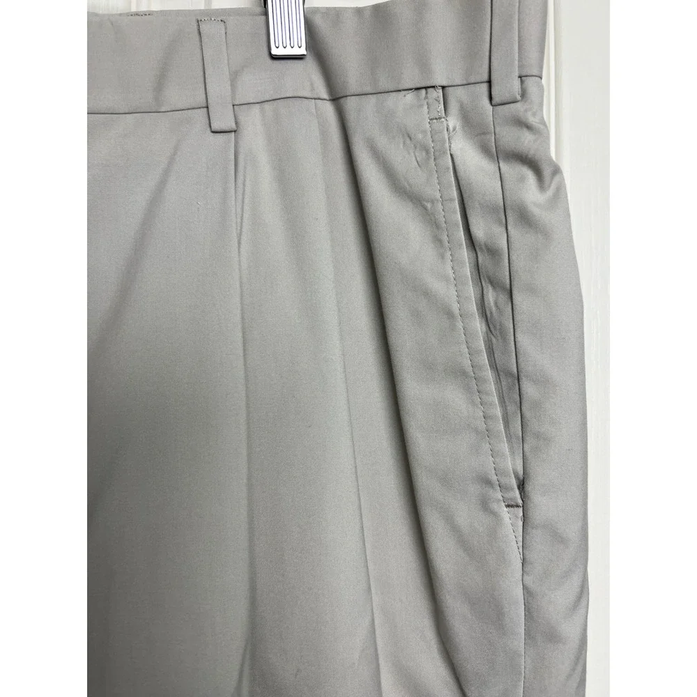 346 Brooks Brothers Chino Pants Mens 40x32 Lt. Khaki Pleated Straight  Pants A38